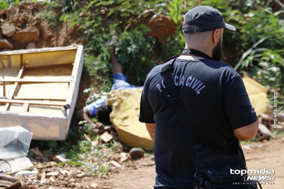 Corpo tem marcas de nove tiros 