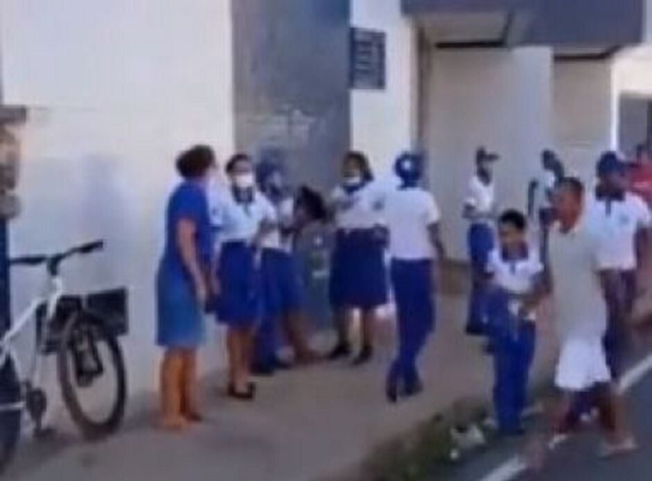 Escola foi atacada e jovem cadeirante