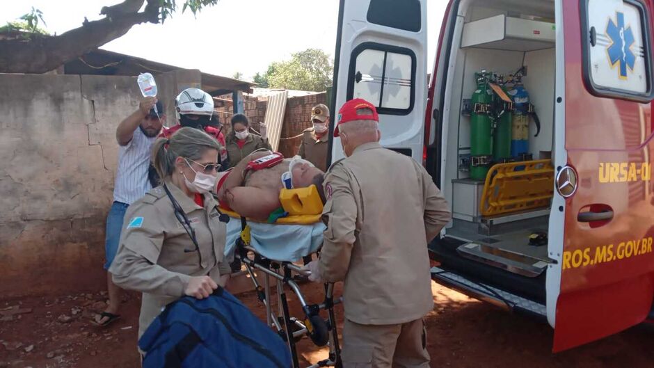 A vítima foi levada para a Santa Casa 