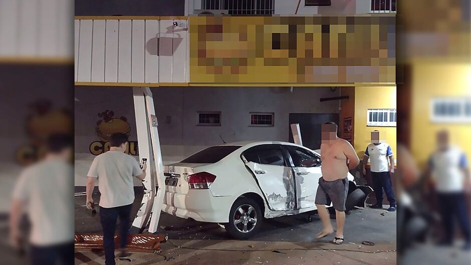 Batida em lanchonete