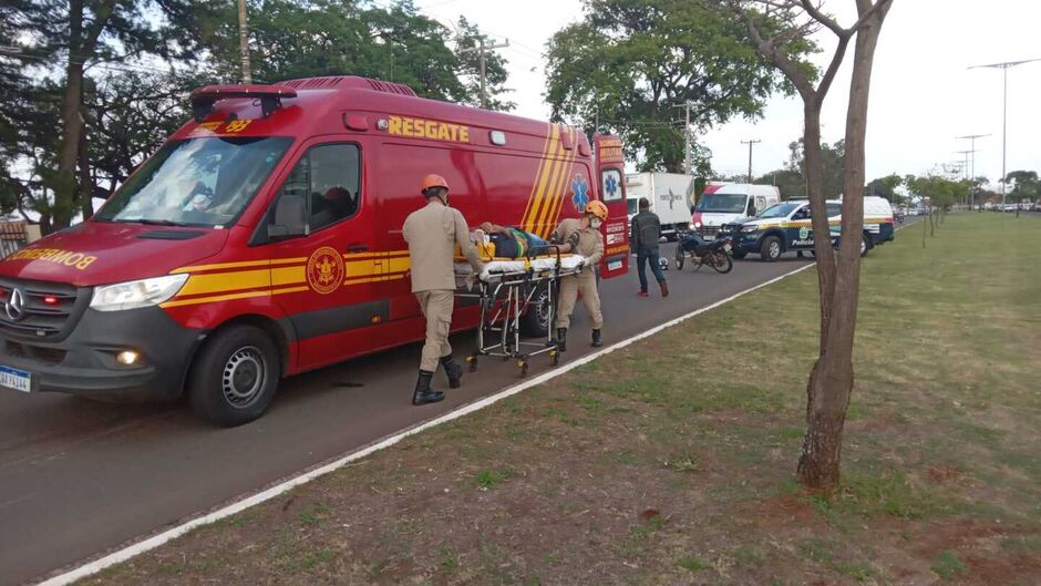 A vítima foi levada para uma unidade de saúde 