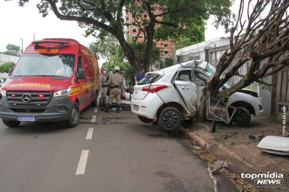 Conforme testemunha, a motorista acelerou para não pegar sinal vermelho