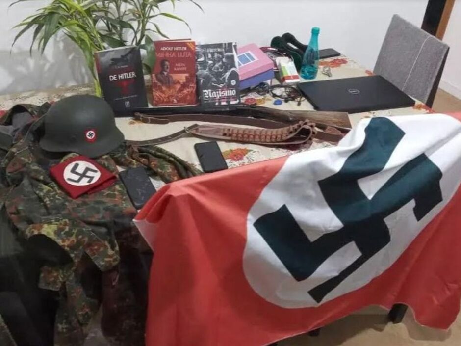Segundo a polícia, jovens disseram que mensagens em fóruns da deep web eram apenas "brincadeira"