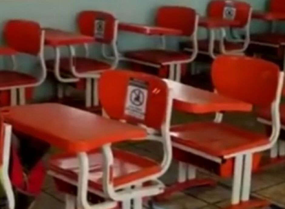 Diretor pediu para aluna mentir sobre estupros 