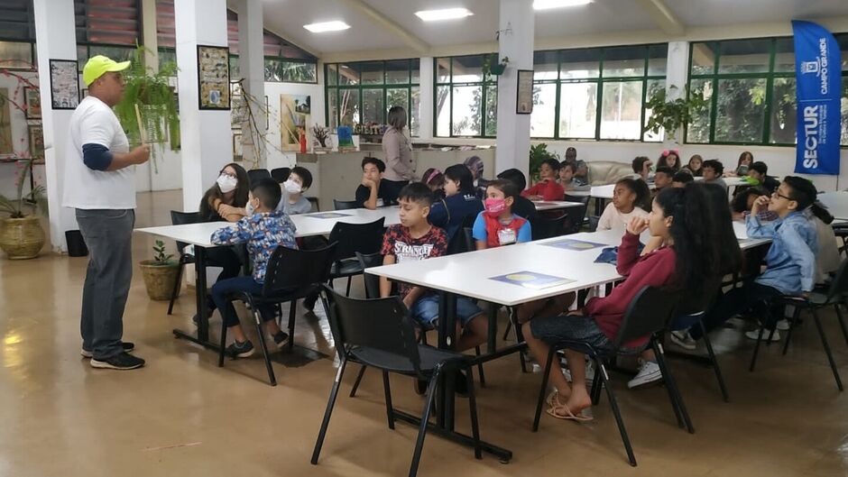 Oficinas são oferecidas a pessoas de todas as idades de forma gratuita