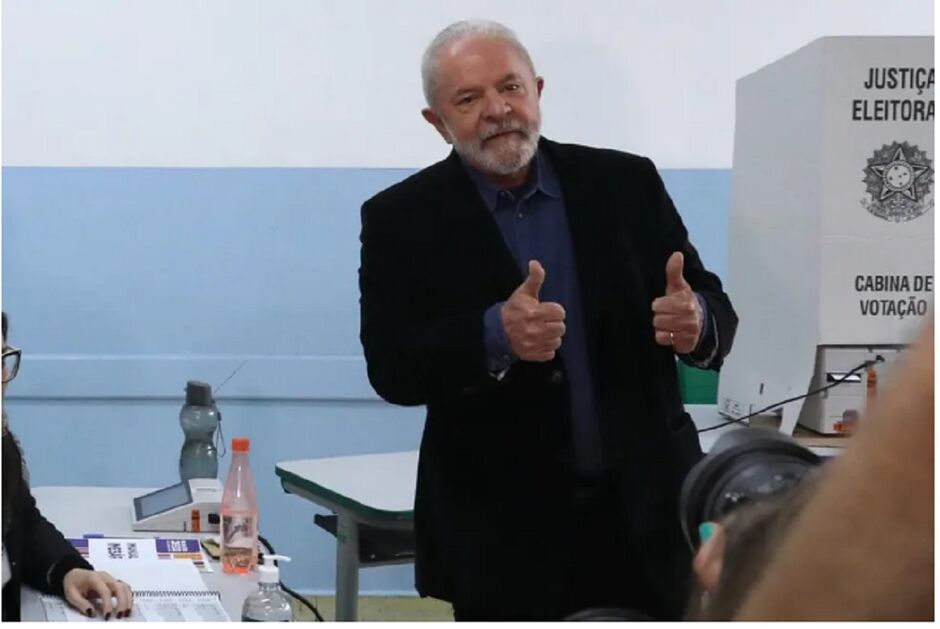 Lula votou nesta manhã