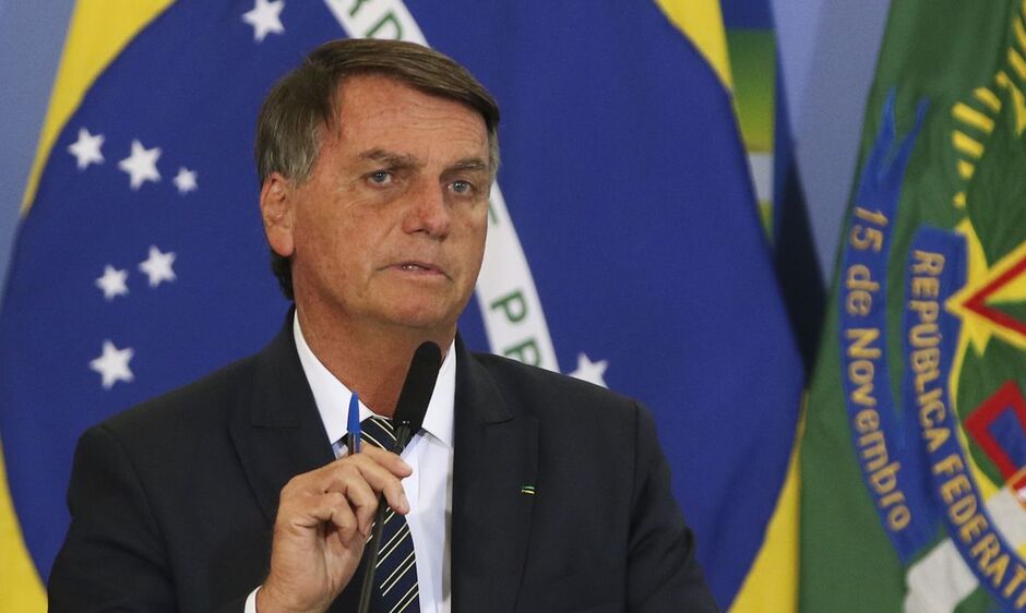 Jair Bolsonaro mantém silêncio após resultados das eleições
