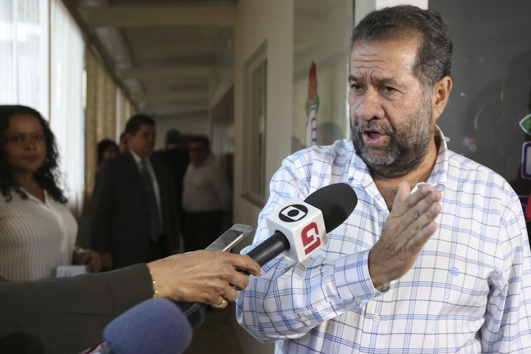 Carlos Lupi anunciou apoio ao PDT