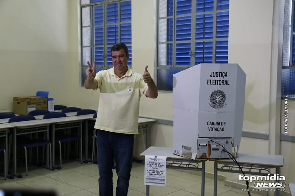 Riedel votou ao lado da família