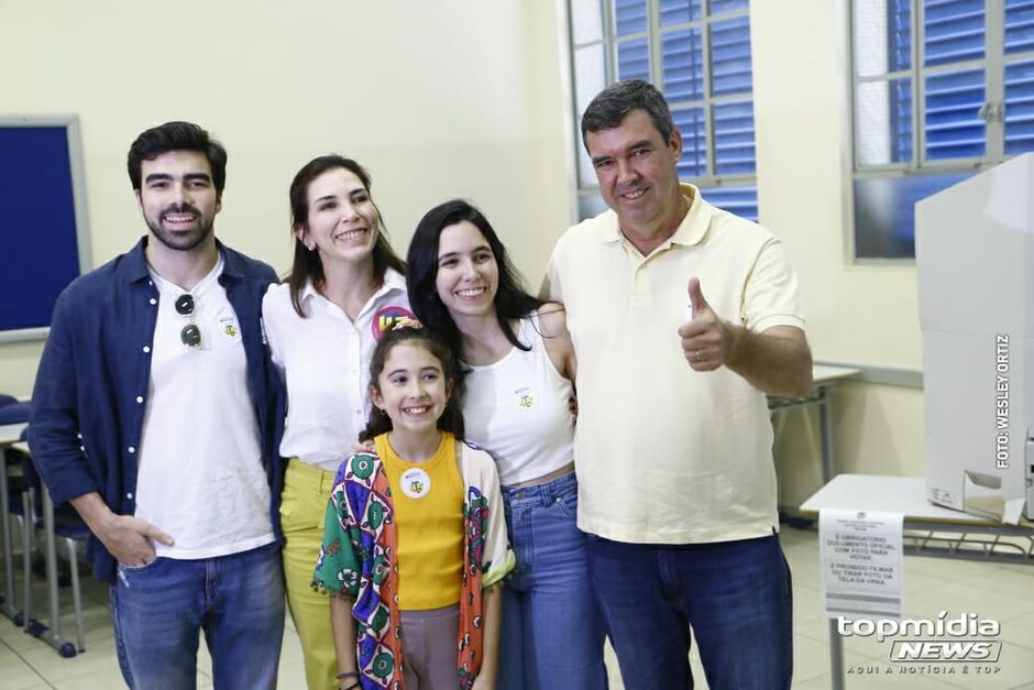 Riedel votou ao lado da família