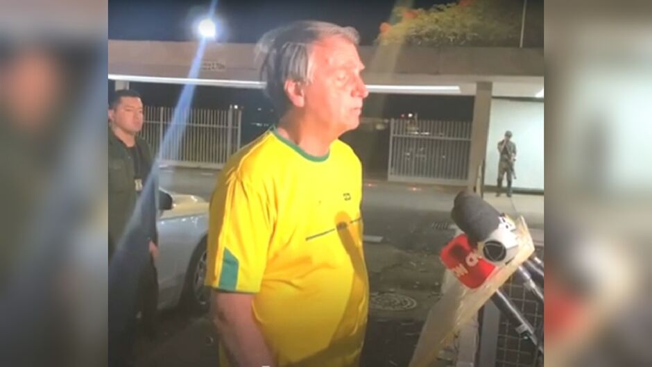Bolsonaro diz mais uma vez que se mant&eacute;m neutro em MS