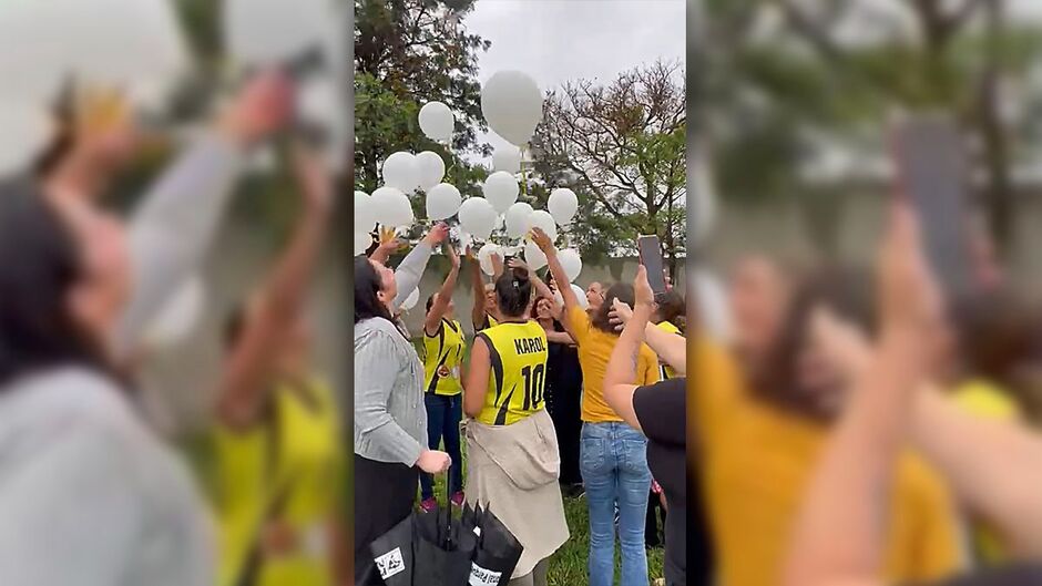 Ex-alunas fizeram a última homenagem