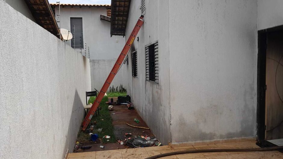 Incêndio em residência no Conjunto União
