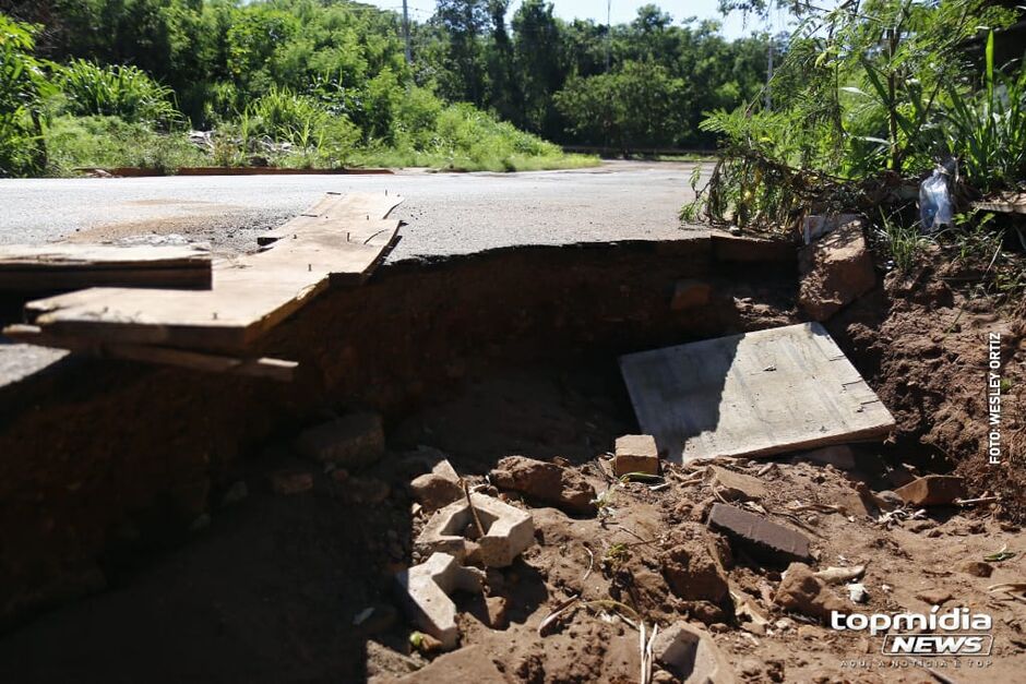 Risco de acidentes no local é grande