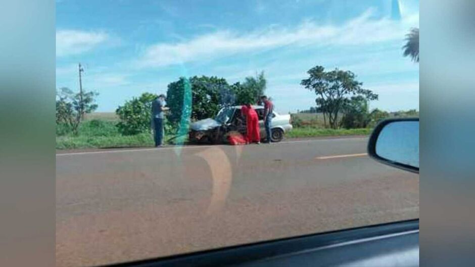 O motorista do Corsa Sedan, além da suspeita de fratura, tinha ferimentos na região frontal da cabeça
