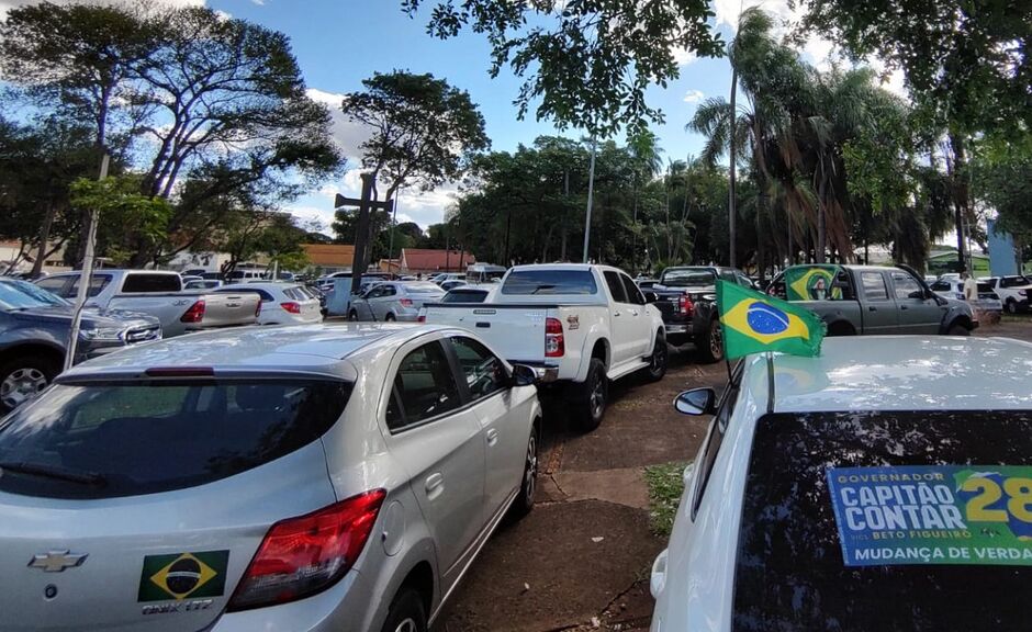 Avenida está repleta de bolsonaristas