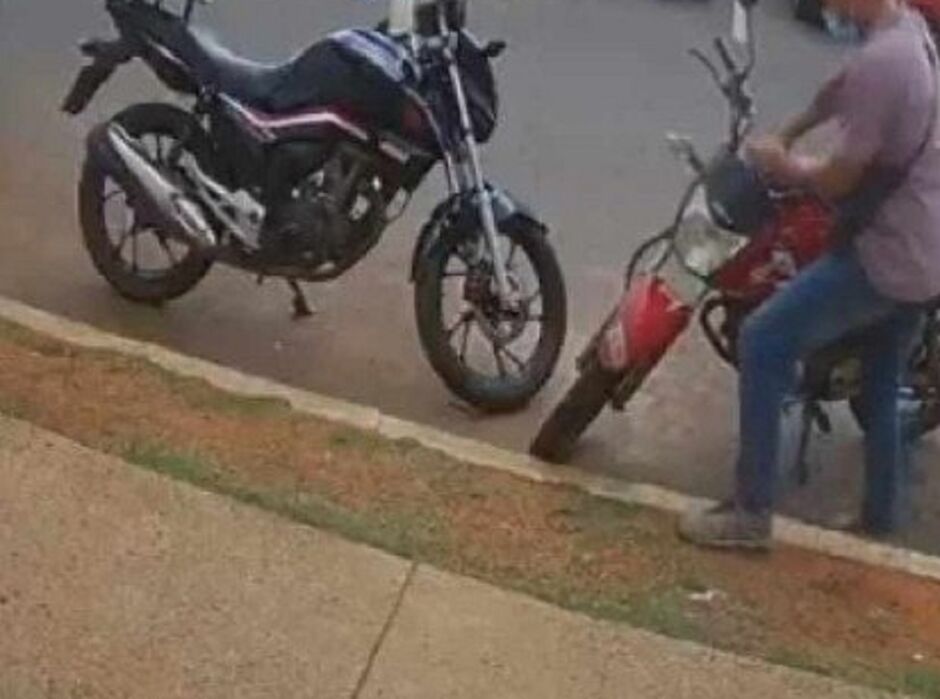 Moto foi localizada em hipermercado no Jardim dos Estados 