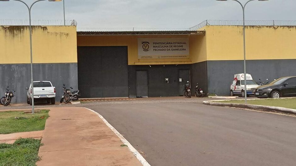 Polícia investiga morte de preso