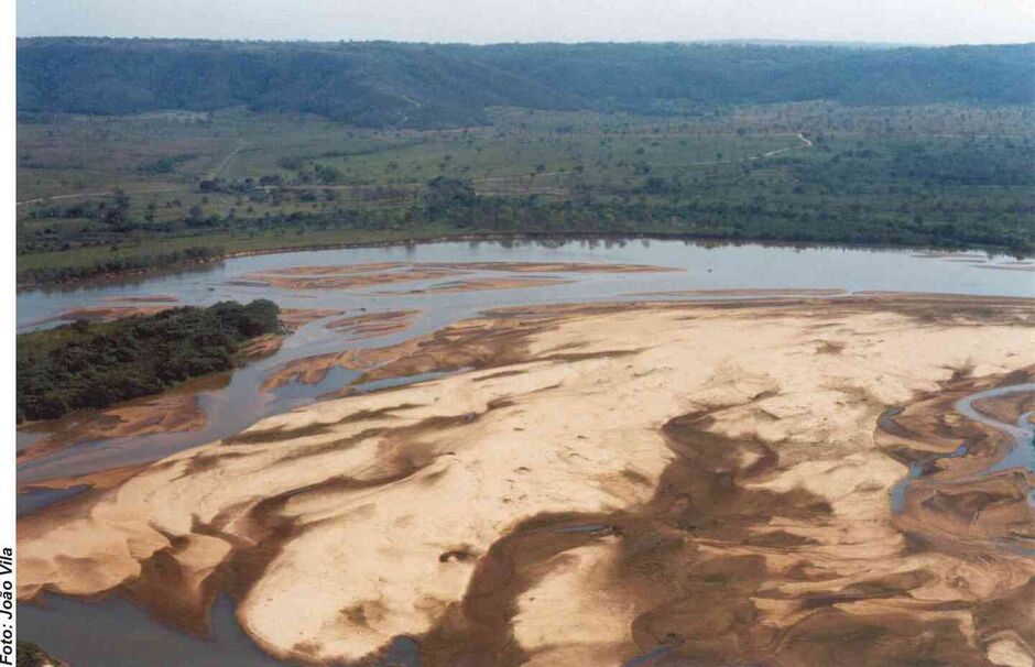 Rio Taquari sofre com assoreamento há décadas