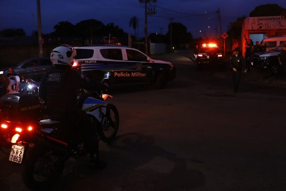 Viatura bateu em Hilux ao desviar de 'doidão'