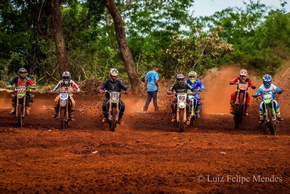 Velocross acontece em Dois Irmãos do Buriti