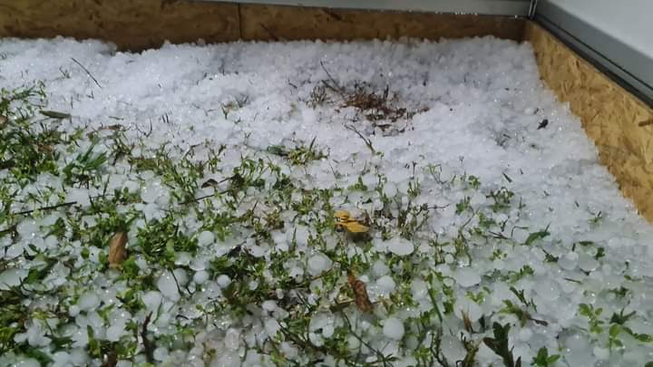 Granizo caiu em Naviraí