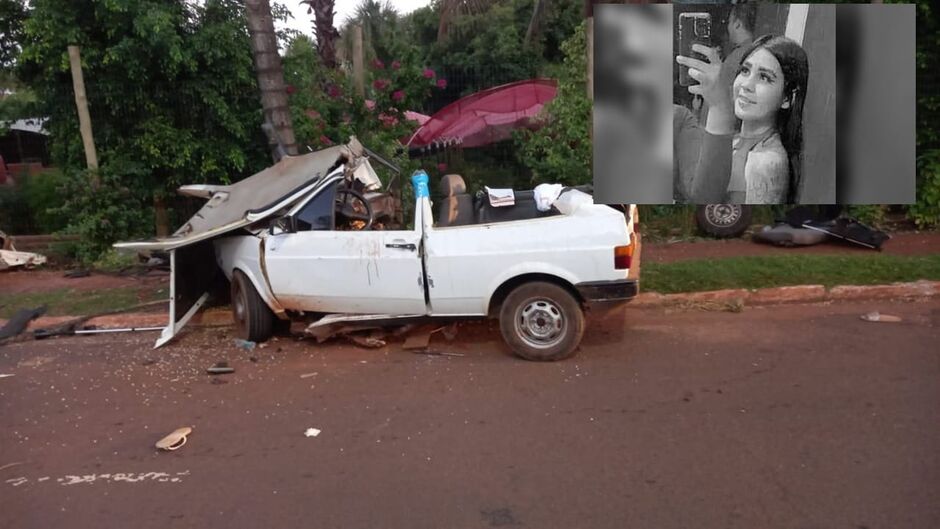 Carro ficou completamente destruído