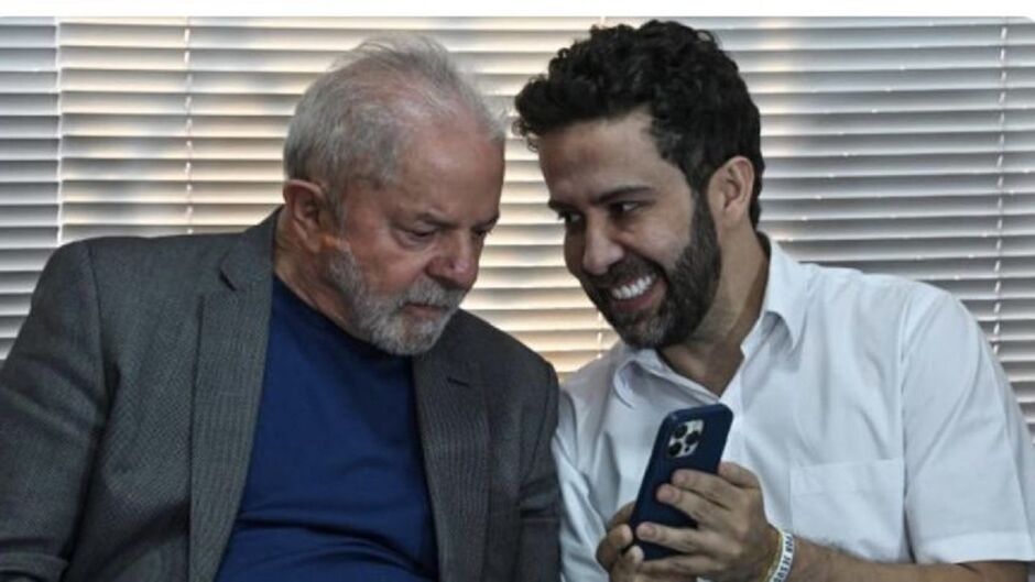 Lula ouviu pedido de André Janones 