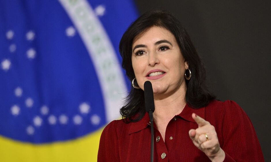 Simone Tebet participa de primeira reunião ministerial