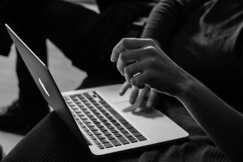 https://unsplash.com/pt-br/fotografias/_UeY8aTI6d0