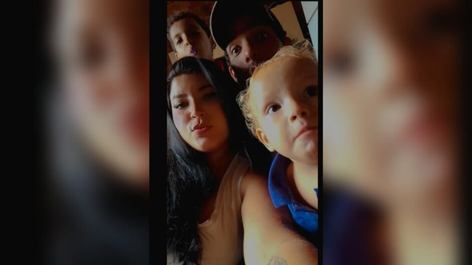 Anderson, Poliana e os dois filhos 