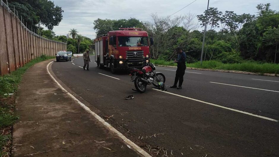 Vítima perdeu o capacete na hora da queda