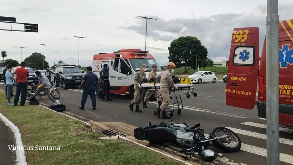 A vítima foi socorrida pelo Corpo de Bombeiros e Samu
