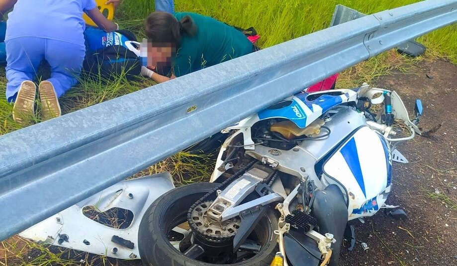 Vítima na moto tem 44 anos e foi socorrido pelo Samu 