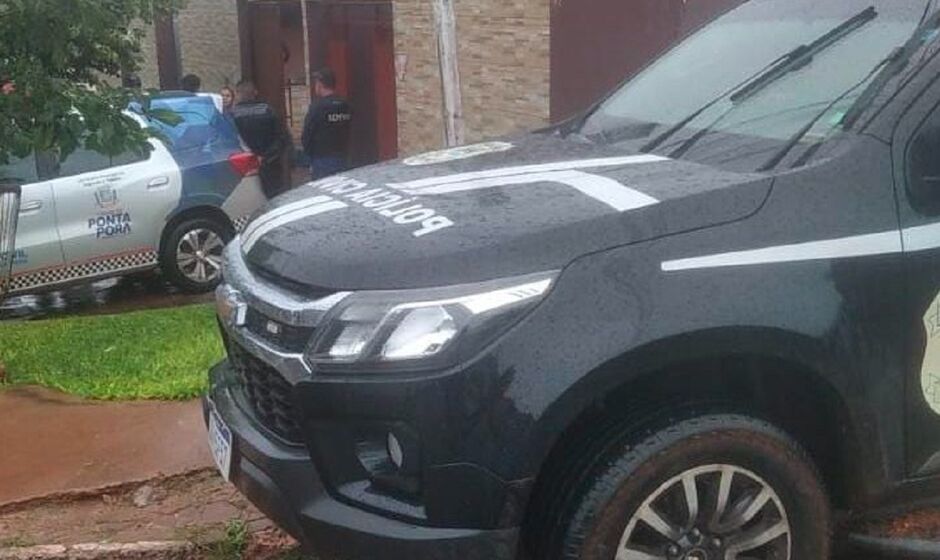 Homem foi baleado e morreu dentro de condomínio 