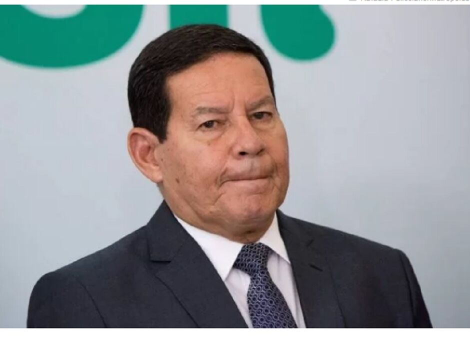 Mourão gastou mais de 3 milhões no cartão corporativo