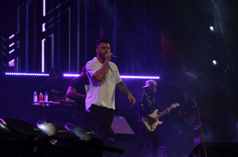 Murilo Huff na noite de ontem durante o Campo Grande Musik - MS