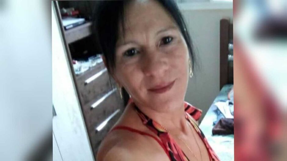 Iva morreu com golpe de canivete no pescoço