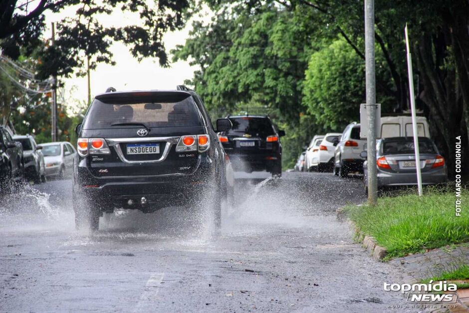 Chuva ajudou a diminuir o calorão na cidade