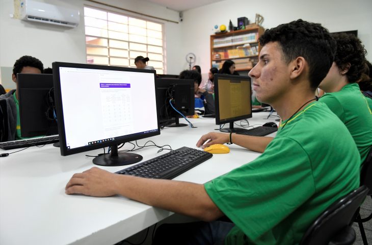 Escolas em tempo integral estão em 72 cidades