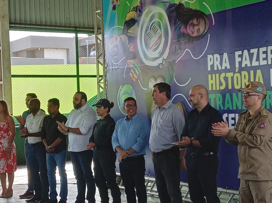 Governador inaugurou escola em Campo Grande 