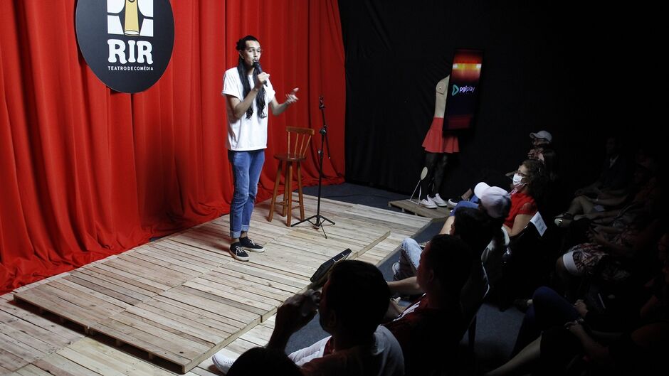 Humor identitário de Yuri vem chamando a atenção e é sua forma de passar seu olhar 