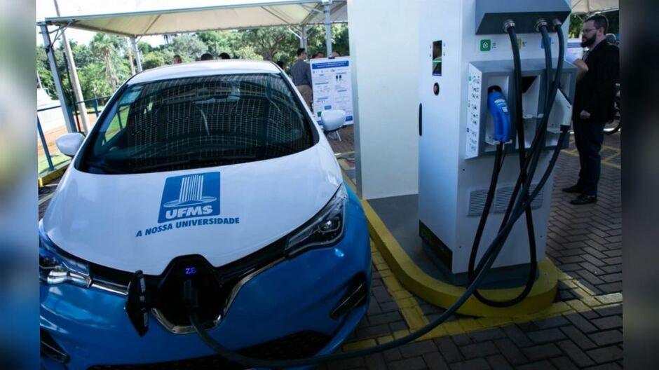 Para utilizar o eletroposto é necessário efetuar apenas um cadastro