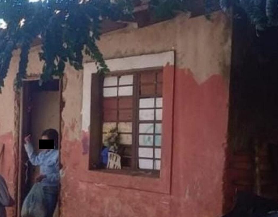 Casa de suspeita é queimada na fronteira 