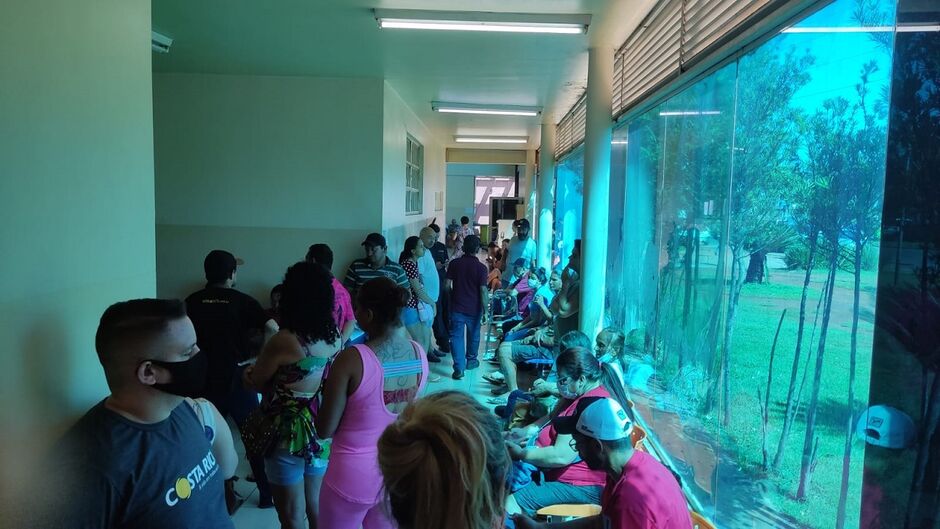 Cleber afirma que tem ido à unidade diariamente e afirma que situação acontece todos os dias