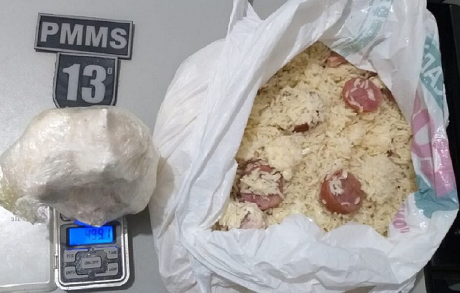 Arroz e calabresa escondiam cocaína 