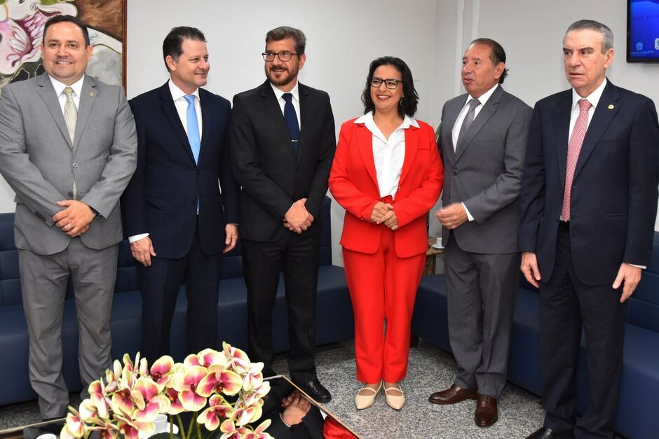 Deputada prometeu seguir luta pelas mulheres 