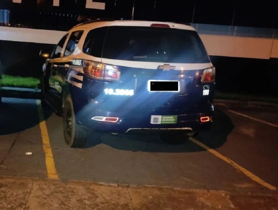 Faca usada no crime foi apreendida pela polícia