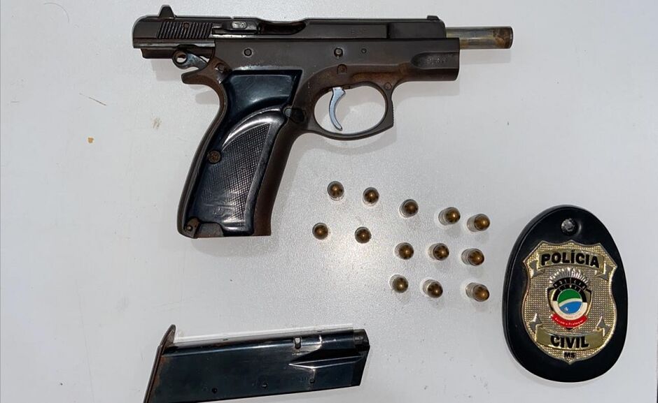 Pistola usada para agredir a mulher foi apreendida