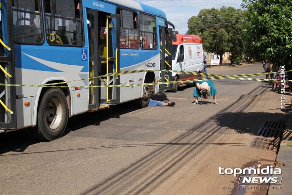 Condutor fugiu do local e deixou ciclista no solo 